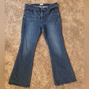 LOFT Petite Bootcut Jeans – Classic Medium Wash Size 10